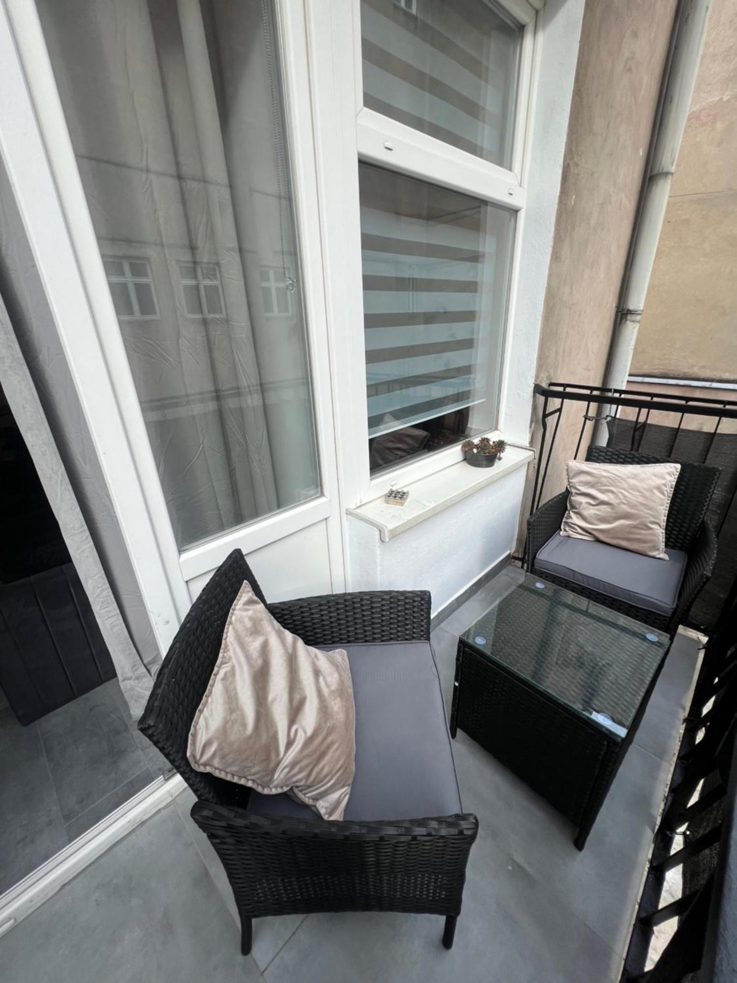 Loft W Centrum Z Jacuzzi Wrocław Eksteriør billede